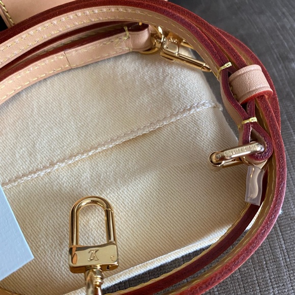 ✨BRAND NEW ✨💯AUTHENTIC LOUIS VUITTON PETITE BOITE - Picture 14 of 15